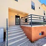Modern 2 With Pool By Homing Apartament *