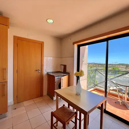 Modern 2 With Pool By Homing Apartment *