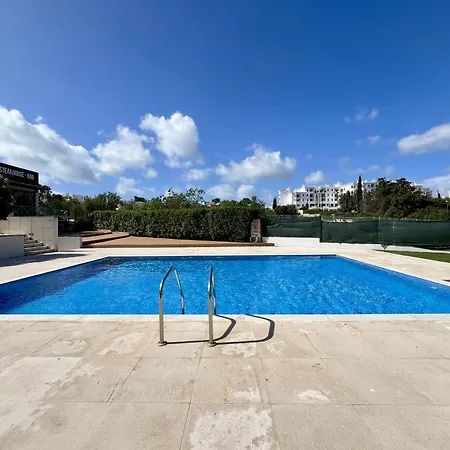 Apartment Modern 2 With Pool By Homing *