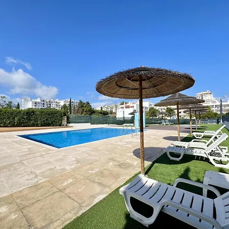 Apartment Modern 2 With Pool By Homing Albufeira